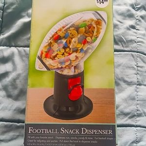 Football snack dispenser 🏈